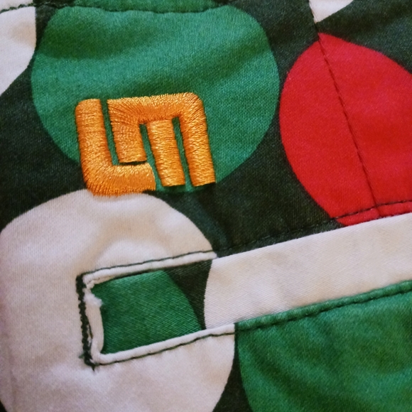 LOUDMOUTH Ladies shorts.  Womens.  Size 10.   Red, green & white polka dots. - Picture 7 of 12